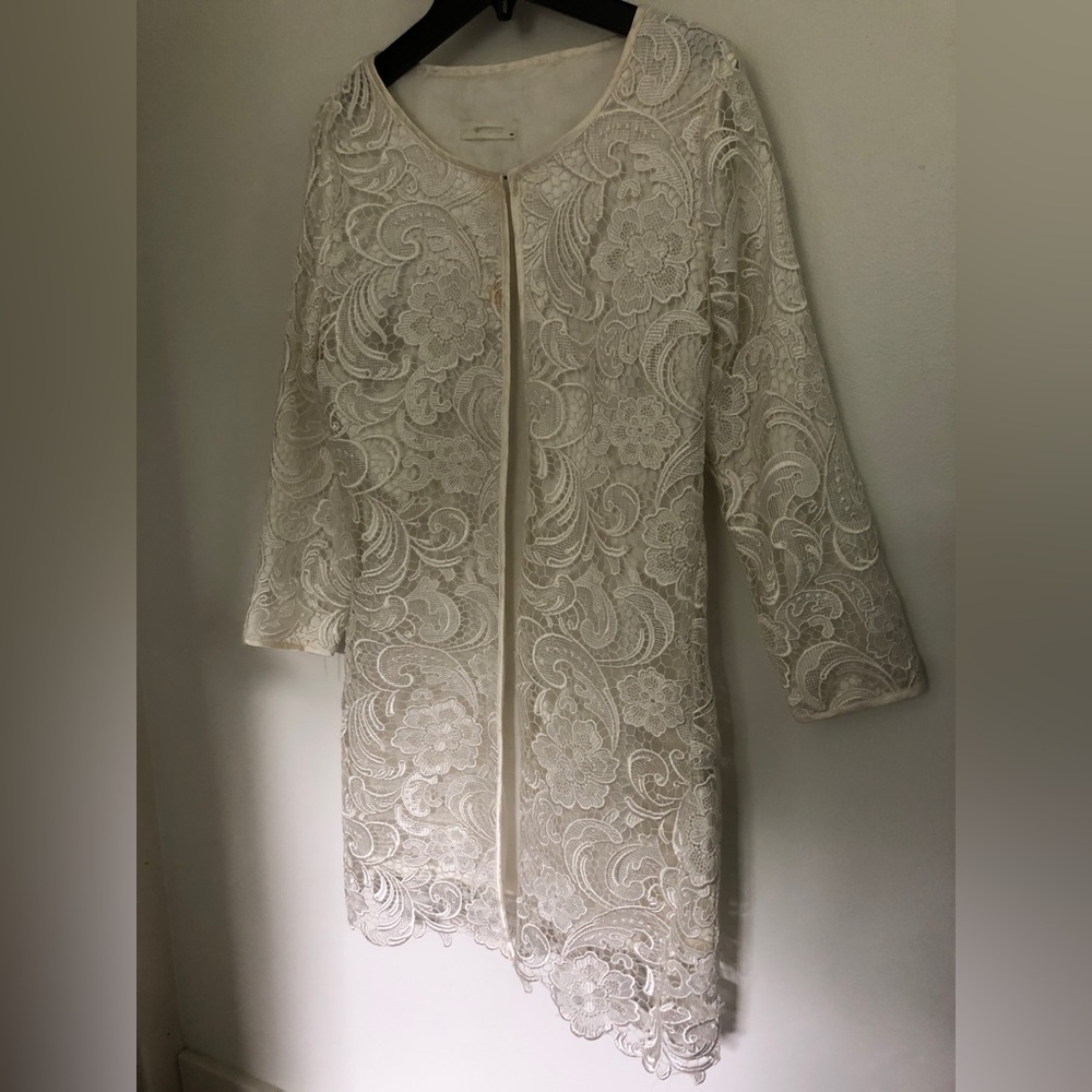 White dress cape